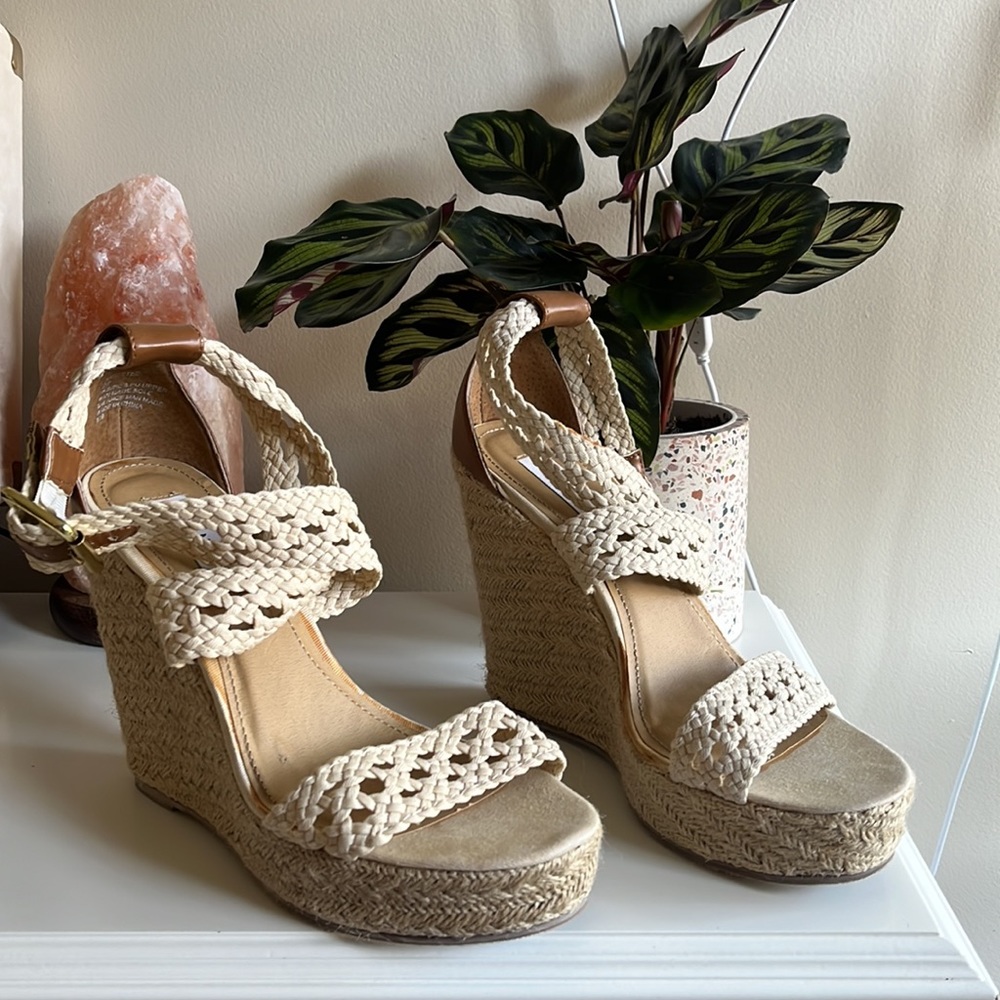 Steve Madden crochet espadrille wedges